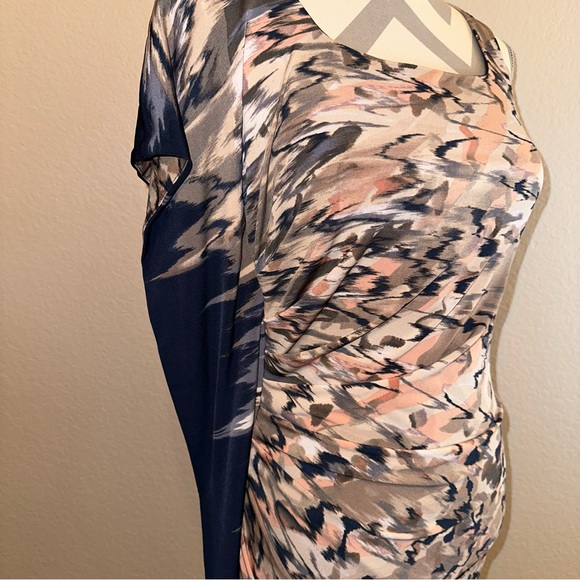 NWT Jessica Simpson Taupe Blue Pink Abstract Print Ruffle Shoulder Bodycon Dress - Picture 7 of 10